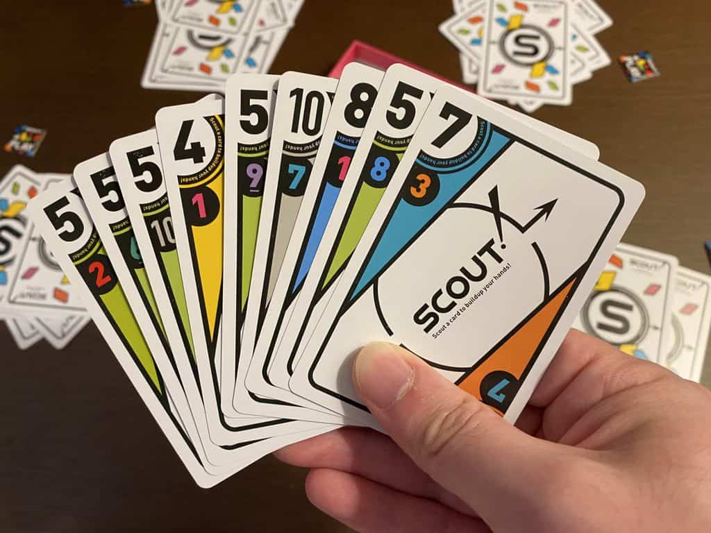 Scout 卡牌特色 每張卡有2組數字